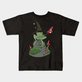 Cute Frog Mushroom Wizard Hat - Kawaii Cottagecore Aesthetic Kids T-Shirt